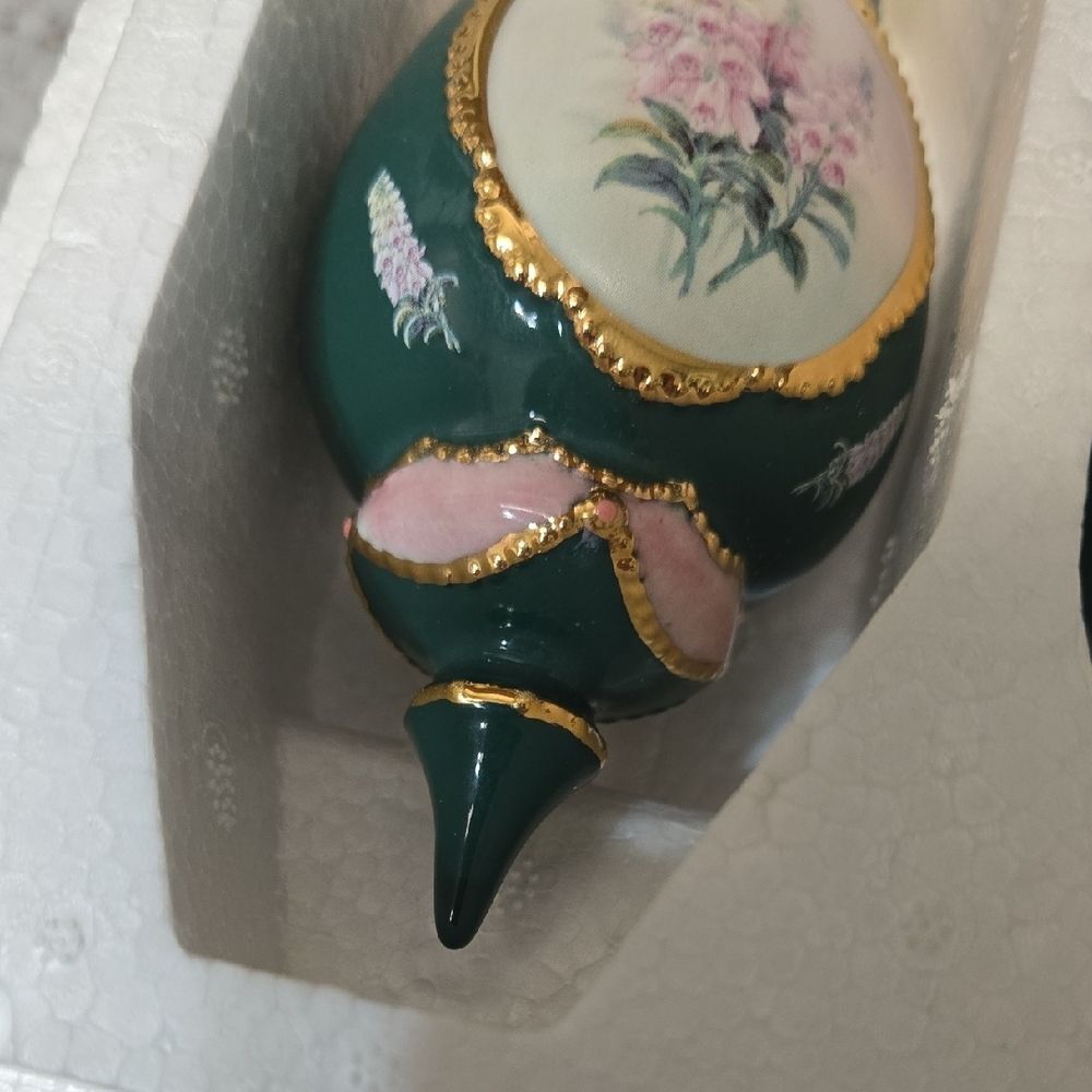 The Bradford Exchange Floral Ornament Set - Green and Pink - Picture 11 of 13